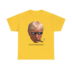 Trump Mugshot Never Surrender tee, trumpmugshot image 7