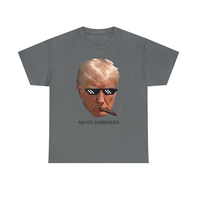 Trump Mugshot Never Surrender tee, trumpmugshot image 5