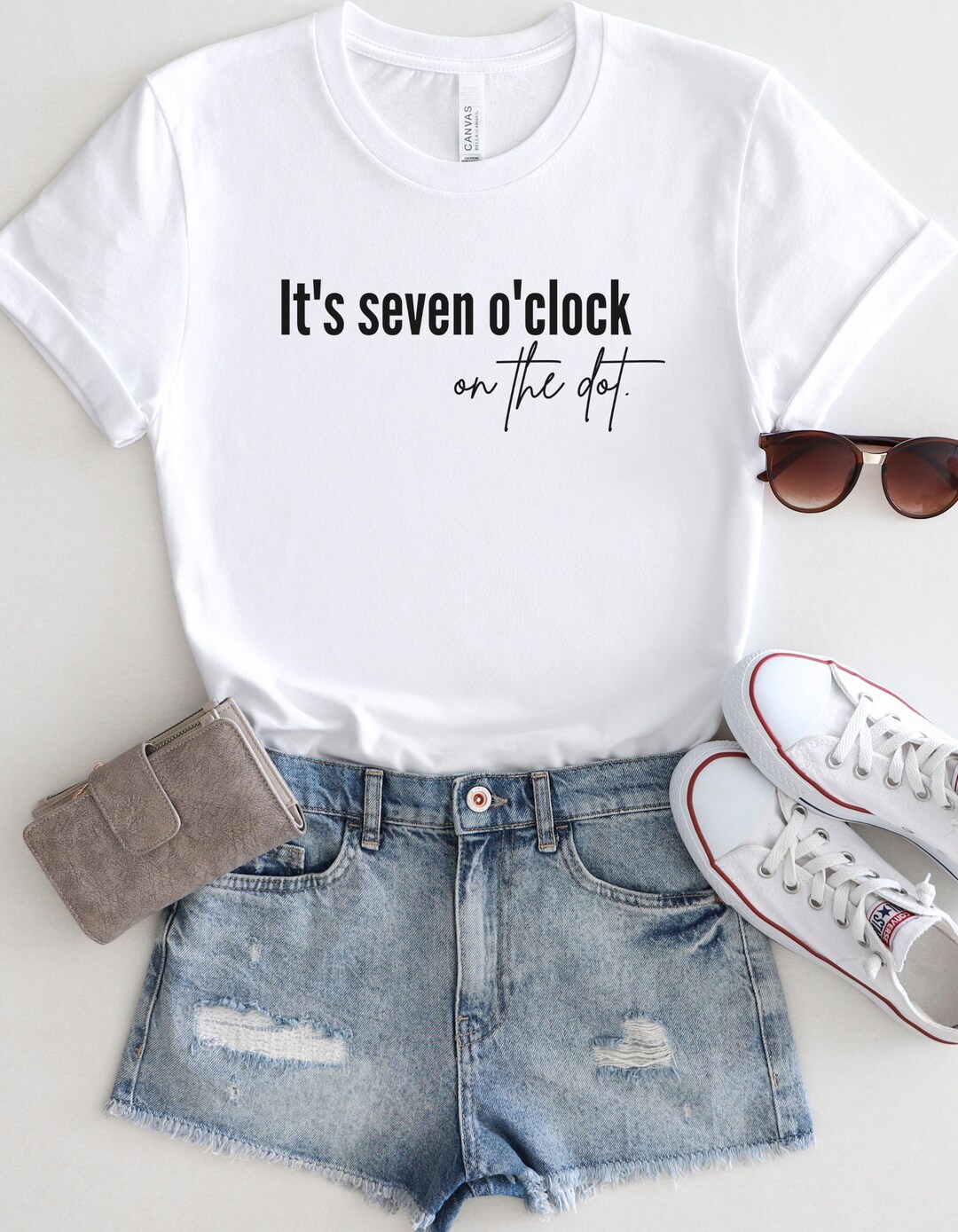 It's 7 O Clock On The Dot Lyrics