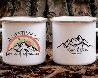 Paare Lagerfeuer Becher, Hochzeit Gunsten Camp Becher, Flitterwochen Becher, personalisierte Paare Becher, Berg Hochzeit Becher, Herr und Frau Lager Becher
