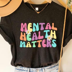 T-shirt Questions de santé mentale, T-shirt thérapeute, T-shirt santé mentale, chemise anxiété, chemise psychologue, chemise conseiller scolaire