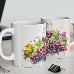 Tazza per la vinificazione, Tazza artistica per il vino, Tazza per gli amanti del vino, Tazza per i vigneti, Regalo per il vino, Tazza per la cantina, Artigianato del vino, Tazza per l&#39;uva, Appassionato di vino, Tazza per la degustazione del vino,