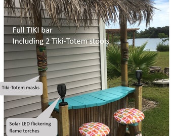 Tiki bar with 2 Tiki-Totem bar stools