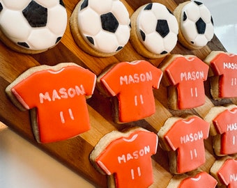 Biscuits cadeaux de football - Personnalisés - Ballons de football et maillots - Biscuits d'anniversaire - Biscuits de football