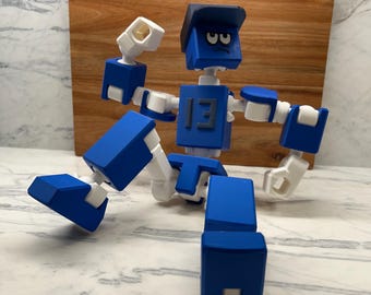 18.5" Articulated Mech Figure with Accessories | 3D Printed Collectible
