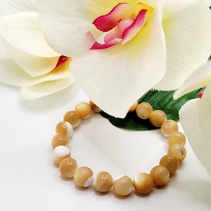 Natural Mother of Pearl 9mm Beaded Pearl Bracelet for Men and Women