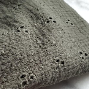 ダブルガーゼコットンスカーフ、刺繍入り花柄コットンスカーフ、オリーブグリーンのショルダーラップ、アイレットコットンモスリンスカーフ、軽量トラベルスカーフ