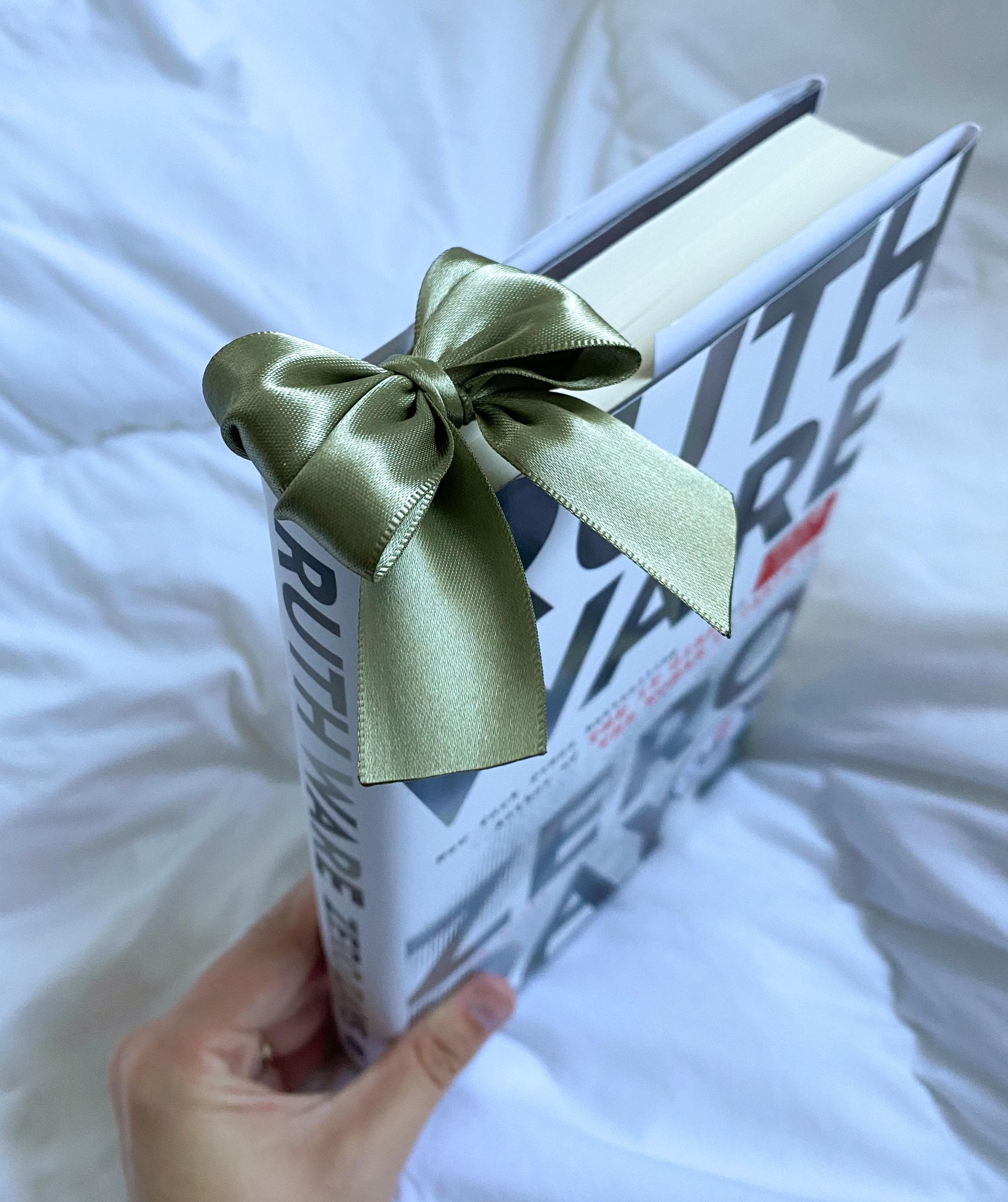 Satin Ribbon Bow Bookmark | Trendy, Coquette, Girly Gift | Pretty TikTok Booktok Trend for Bookworms, Readers, and Book Lovers | Aesthetic