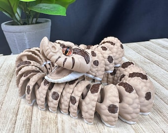 3D Printed Flexi Western Hognose Snake - Realistic Reptile Decor - Opening Jaw - Glass Eyes - 3D Printed Toy