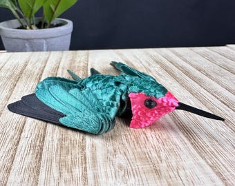 3D Printed Articulating Hummingbird - Poseable Lifelike Ruby-Throated Hummingbird Decor