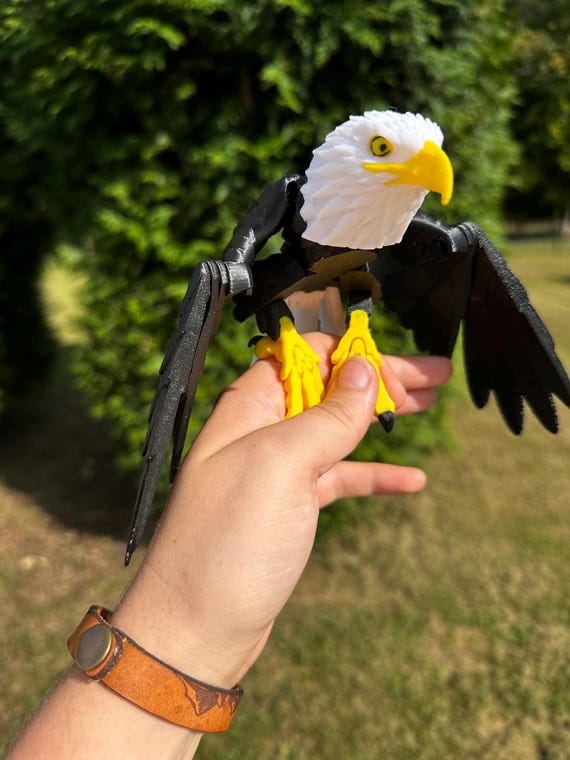 3D Printed Articulating Bald Eagle - Poseable Desk Decor - Etsy