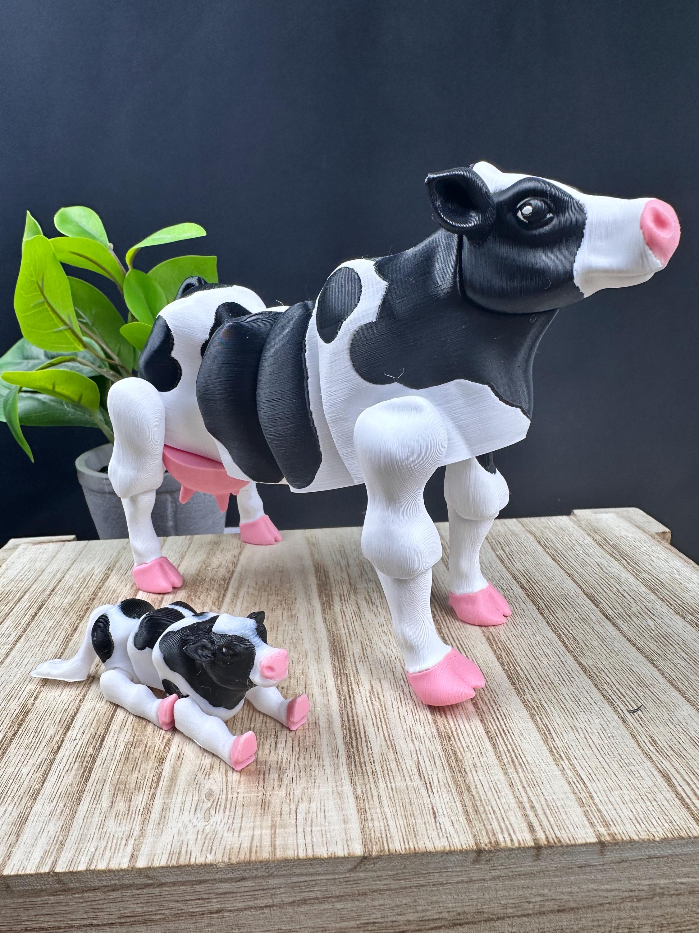 3D Printed Articulating Cow - Flexi Holstein Cow Model - Keychain