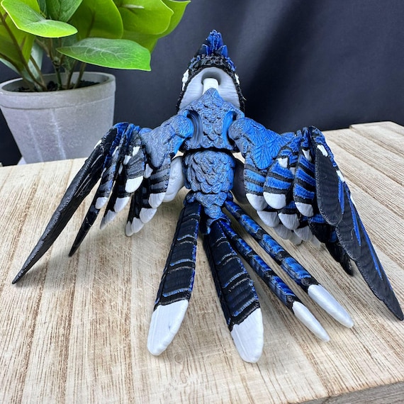 3Dプリント製ブルージェイ – 可動式の翼と尾を持つ関節可動式の鳥
