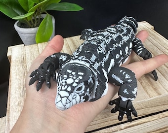 3D Printed Articulating Tegu Lizard - Realistic Reptile Decor