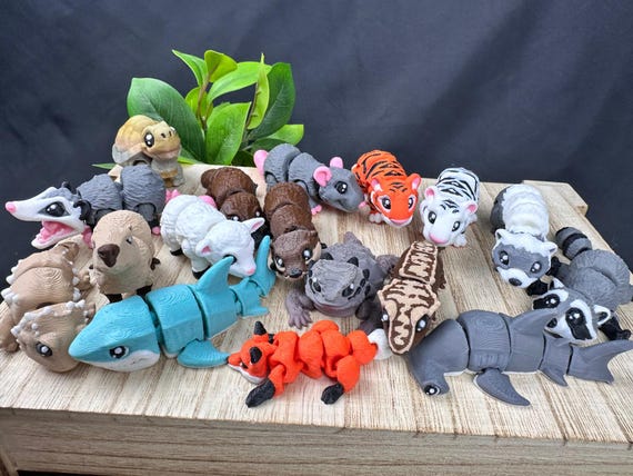Adorable Mini Pocket Pets - Articulating Fidget Collectible