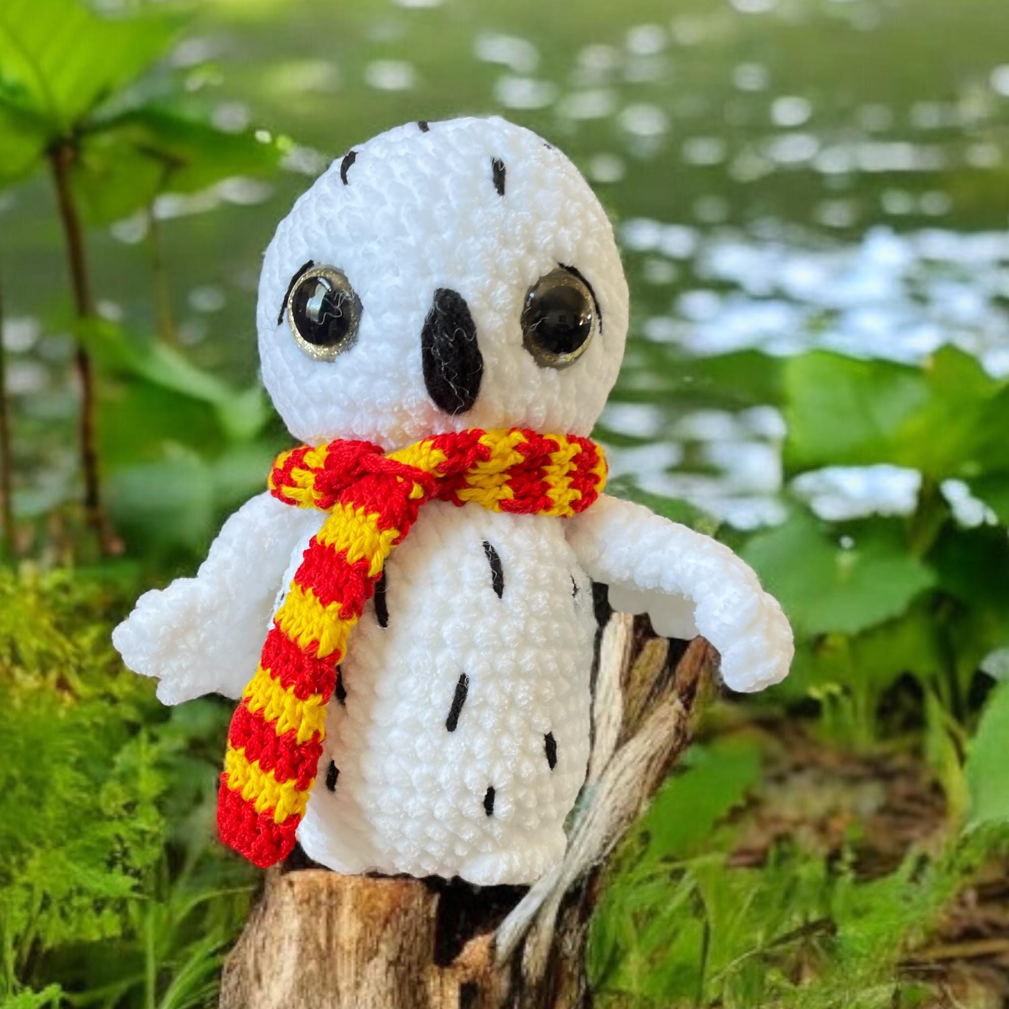 Crocheted White Owl Plush Toy: Handmade Stuffed Animal with Scarf