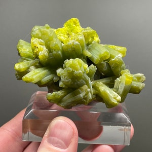 Pyromorphite (plumbo gum) Yangshuo, China