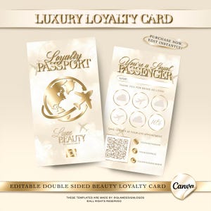 Peut inclure: Carte de fidélité beauté recto-verso avec des accents dorés. Le recto affiche "Loyalty Passport" avec un globe et un avion. Le verso indique "You're a Loyal Passenger" avec un espace pour les informations client et un QR code.