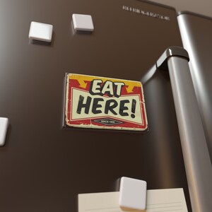 Eat Here Vintage-Style Button Magnet – Retro Kitchen Décor | Scratch-Resistant Magnet for Metal Surfaces