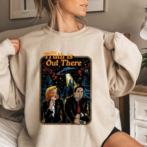 My X-Files, The truth is out there shirt, Scully and Mulder shirt image 2