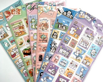 Puede incluir: Un conjunto de seis hojas de pegatinas coloridas con ilustraciones de animales adorables. Las pegatinas tienen forma de sellos postales y tienen diferentes números en ellas, como 20, 25 y 50. Los animales incluyen pingüinos, gatos y perros.
