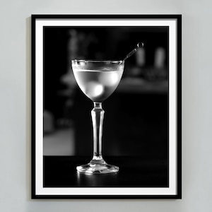 Plakat Martini, czarno-biały, wydruk artystyczny, sztuka ścienna Martini, pobieranie cyfrowe, sztuka ścienna koktajlowa, wydruk na wózku barowym, dekoracja ścienna domowego baru