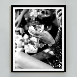 Kobieta Pijąca Wino Wydruk, Bar Wall Art, Czarno-biały, Plakat Koktajlowy, Wydruk Wózka Barowego, Alkohol Wall Art, Pobieranie Cyfrowe, Wystrój Pokoju