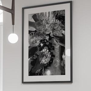 Impresión de Champagne Cheers, blanco y negro, arte de pared para carrito de bar, póster de cócteles, impresión de cocina vintage, decoración de pared para comedor, descarga digital