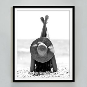 ヴィンテージビーチプリント、白黒、フェミニストポスター、ビーチウォールアート、デジタルダウンロード、印刷可能なウォールアート、夏のポスター、女の子の部屋の装飾