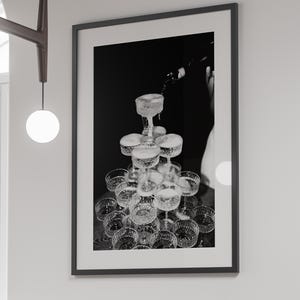 Impresión de copas de champán en blanco y negro, arte mural para carrito de bar, póster de cócteles, arte mural de cocina imprimible, decoración de pub inglés, descarga digital