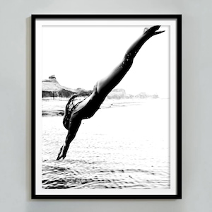 Woman Swimming Print, Black and White, Beach Photography, Diving, Feminist Poster, Girls Bedroom Decor, Printable Wall Art, Digital Download