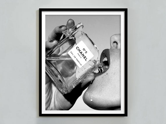 Woman Drinking Chanel No5 Perfume Stylish Print Black & White 