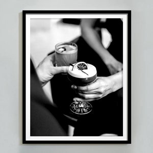 Wydruk Espresso Martini, Pobieranie cyfrowe, Wydruk na wózek barowy, Sztuka ścienna Martini, Plakat z alkoholem, Dekoracja ścienna baru, Sztuka ścienna koktajlowa, Wydruk artystyczny baru