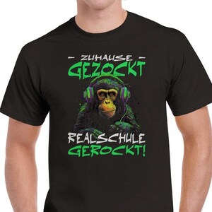 En casa apostó la escuela secundaria sacudió | Regalo de graduación de la escuela secundaria Camiseta unisex pesada con cuello redondo