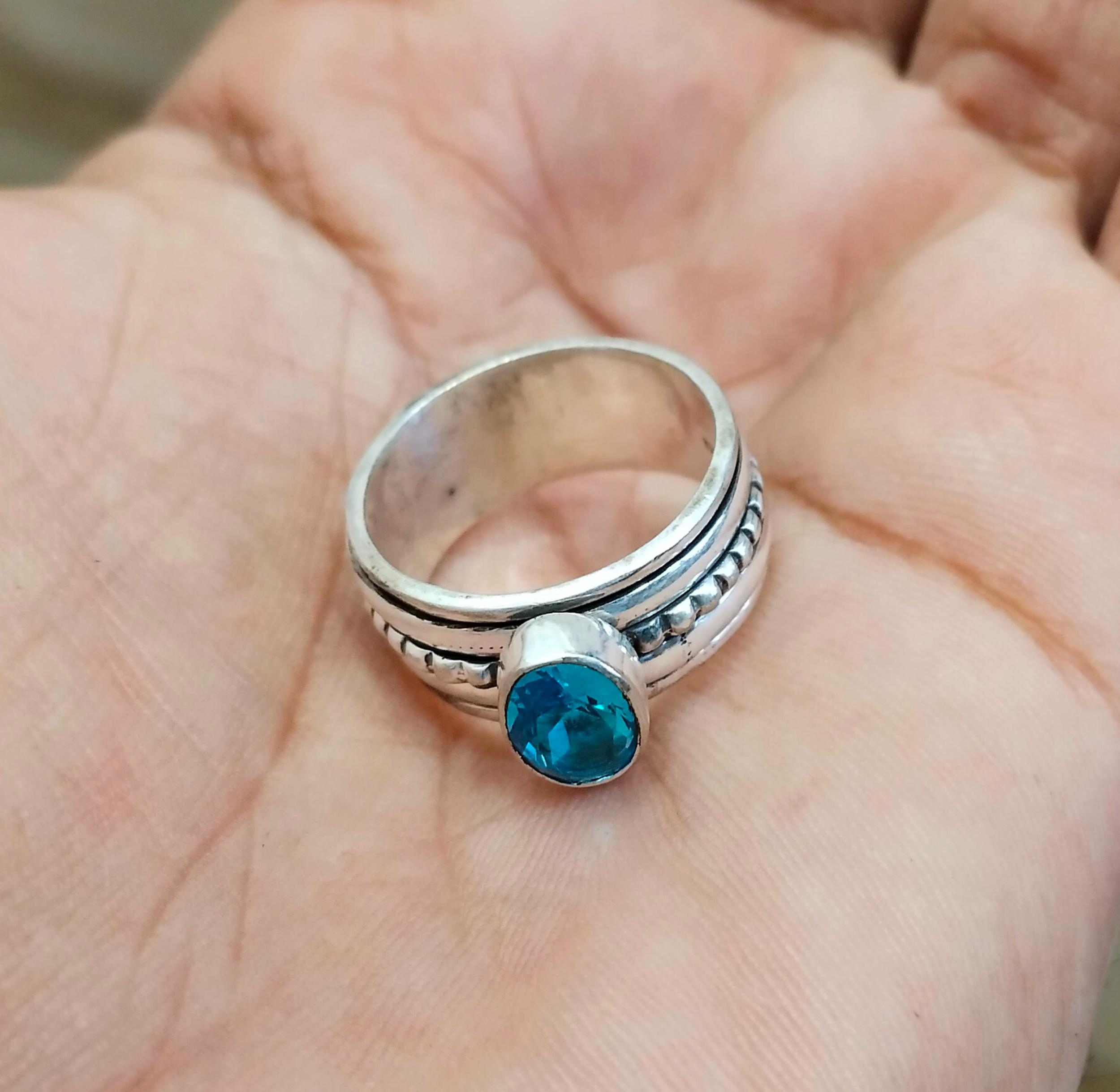 Anello in Argento Sterling 925 con Topazio Azzurro Naturale Sfaccettato Ovale Al Anello in Argento Sterling 925 con Topazio Azzurro Naturale Sfaccettato Ovale Al