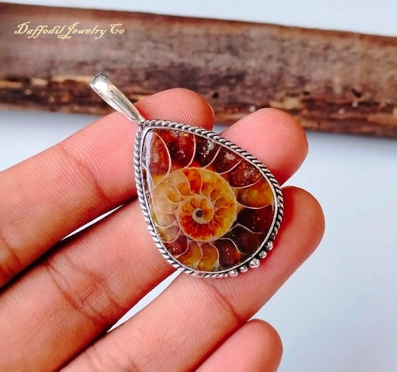 ハンドメイドスターリングシルバーアンモナイトペンダント、化石