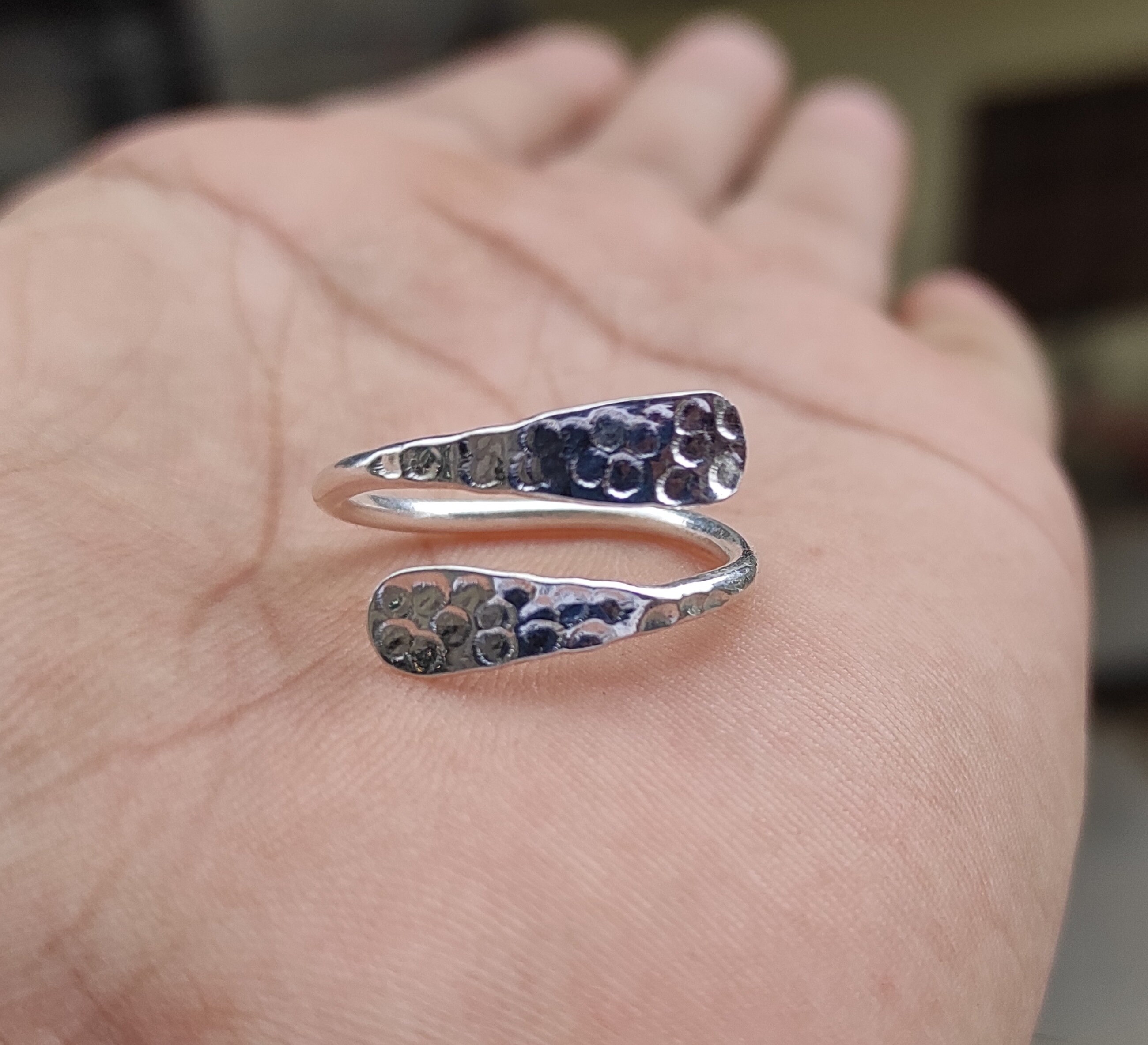 Bague Bohème Réglable Argentée Effet Martelé - Bijou Fantaisie Femme, Neuf Avec étiquettes