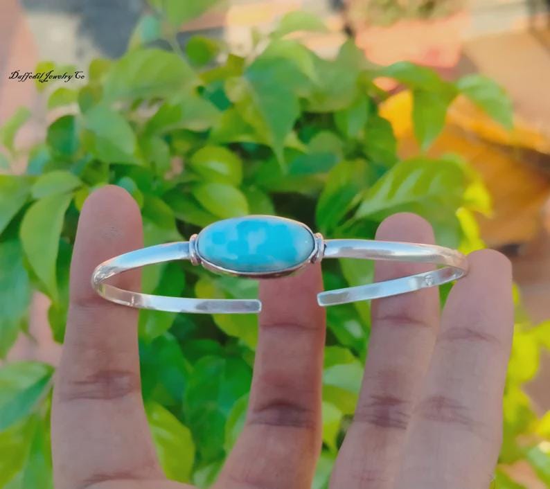 Mohave Turquoise Sterling Silver Bangle: Handmade 925 Jewelry Larimar