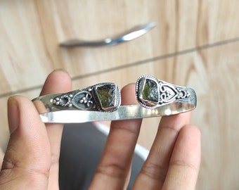 Bracciale in peridoto grezzo: gioielli boho regolabili fatti a mano in argento sterling 925