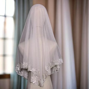 Lace Wedding Veil, Long Lace Veil, Bridal White Chapel, Ivory Chapel, Ivory White Tulle, Long Cathedral, Bridal Cathedral, Wedding Headpiece