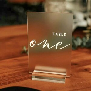 Números de mesa acrílicos, números de mesa para casamento, peça central de casamento elegante, peça central de acrílico, decoração de chá de panela