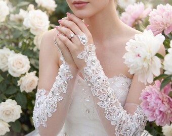 Lace Wedding Gloves for Bride, Long Fingerless Lace Bridal Gloves, Opera Length White Gloves, Rhinestone Fingerless Lace Sleeves