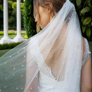 パールベール、パールウェディングベール、カテドラル丈、ブライダルヘアアクセサリー、結婚式、ブライダルエレガンス、シングルティア