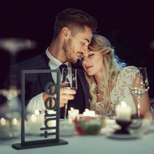 Numeri da tavolo, Numeri da tavolo per matrimoni, Decorazioni per tavoli da matrimonio, Segnaletica per reception, Segni da tavolo in acrilico, Centrotavola elegante