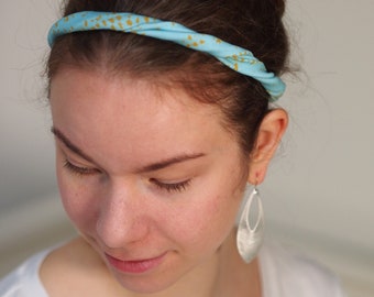Haarband gedreht hellblau mit Sprenkeln // schmales Haarband hellblau // Jerseyhaarband // Haarband Biobaumwolle // schmales Stirnband