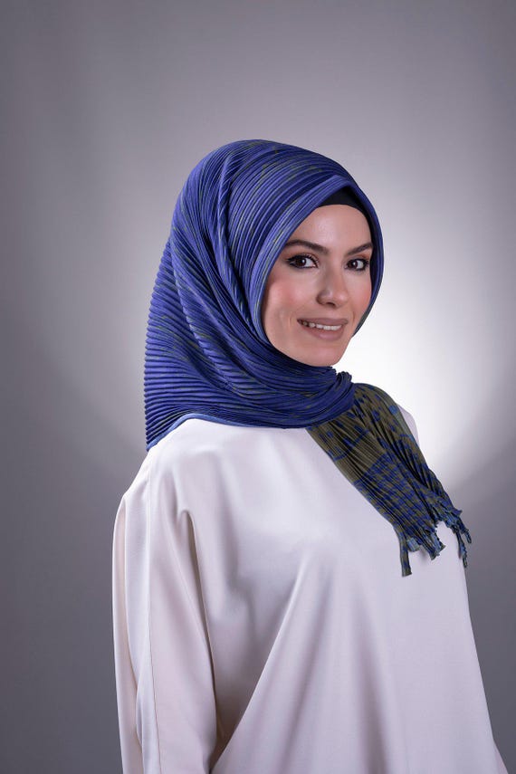 Stylish Instant Hijab Scarf With Polka Dot Pleats Modest Fashion