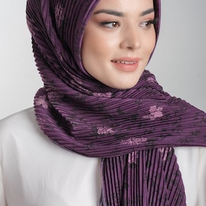 Instant Floral Pleated Hijab Scarf, Easy-to-Wear Design in Multiple Colors for Modest Fashion, Hijab Scarf, Scarf for Women, Shawl For Women