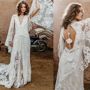 Vintage V Neck Floral Lace Long Flare Split Sleeves Sweep Train Wedding Dress Plus Size A Line Beading Lace Backless Tassels Bridal Gowns