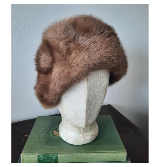 Vintage 1950s Modèle De Paris Mink Fur Hat – Elegant Brown 