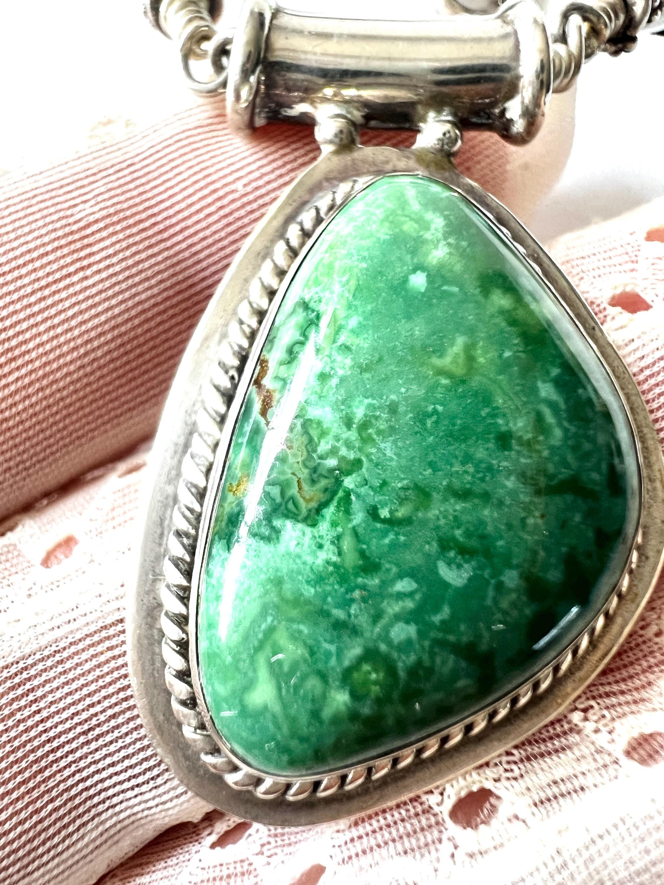 ヴィンテージの本物のグリーンナバホターコイズペンダント925シルバー